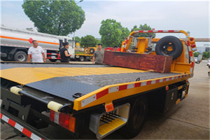 文水附近拖车电话号码服务